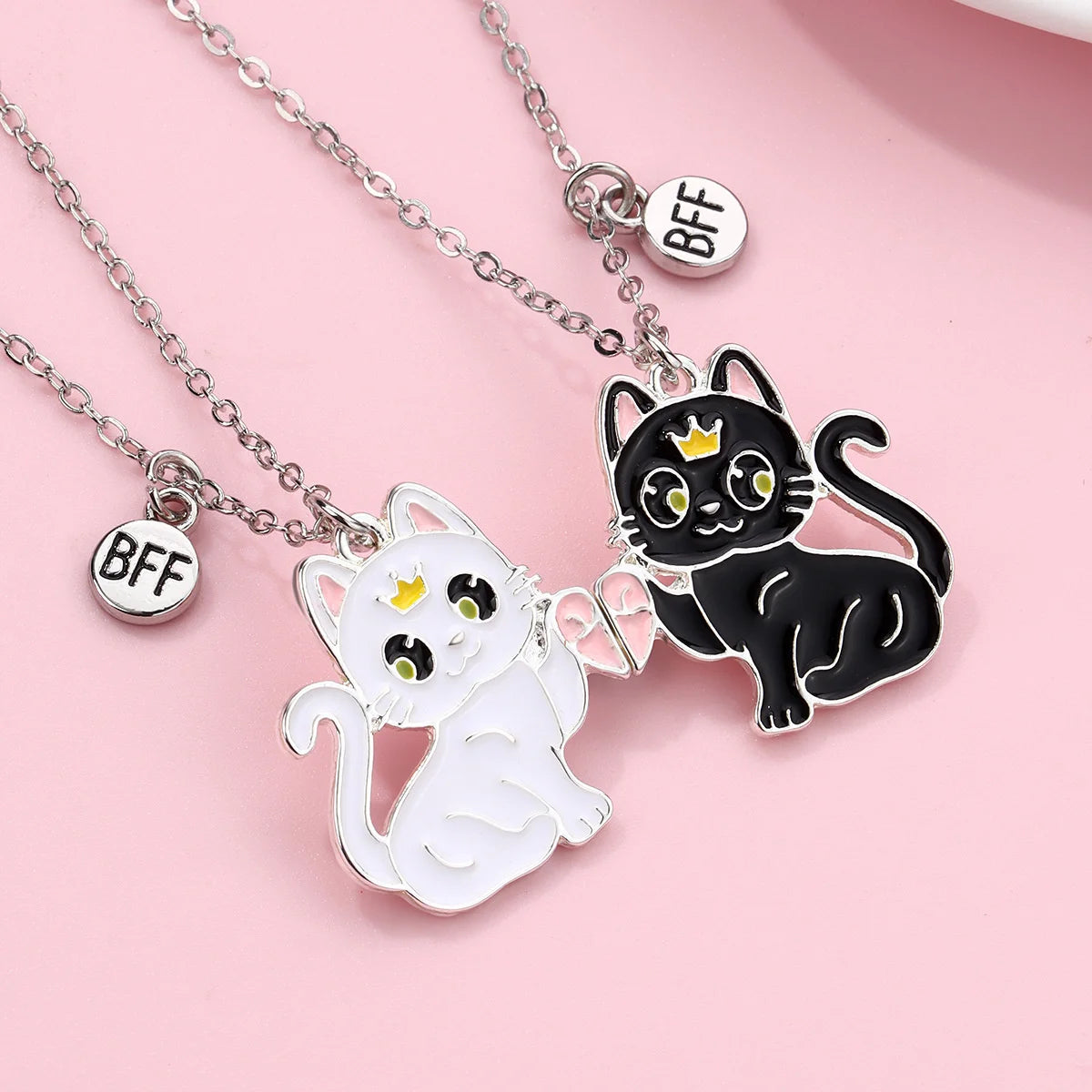 2pcs Cute Magnetic Cats Necklace