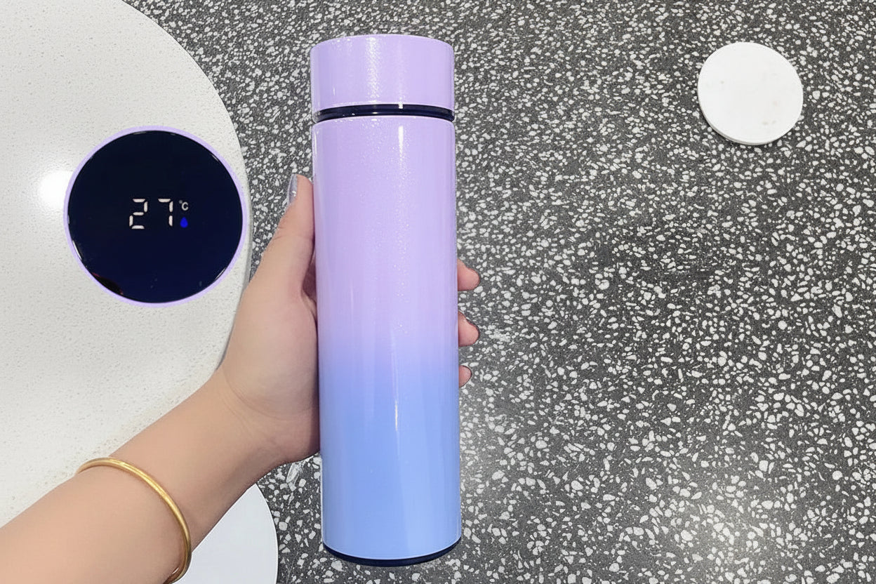 Smart Thermos with Intelligent Temperature Display