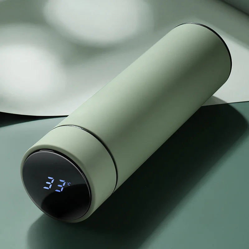 Smart Thermos with Intelligent Temperature Display